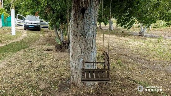 В Одесской области сестра замучила родного братика: у ребенка ожоги и сотрясение