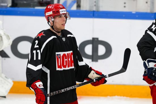 Публично поддержали войну: хоккеисты российского клуба вышли на матч в форме с символом оккупантов