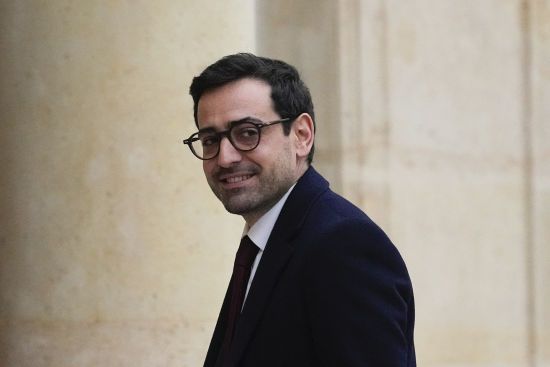 Очільник МЗС Франції: Україна не просить нас відправляти війська, але ми нічого не виключаємо найближчим часом